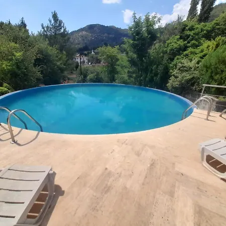 Hébergement de vacances Tlos *